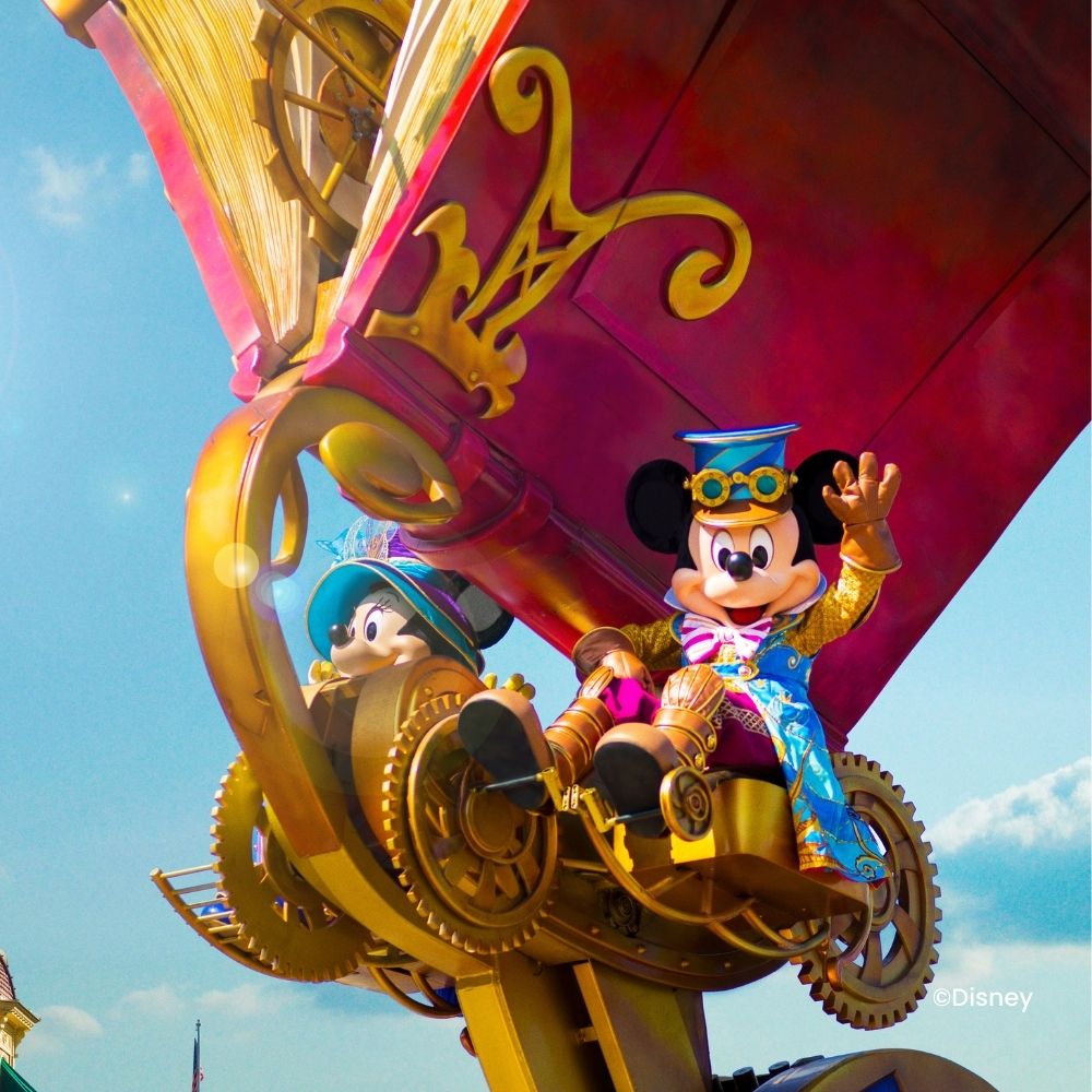 Mickey en Minnie Mouse Disneyland shows en parade